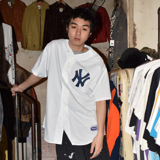 90's Majestic “NEW YORK YANKEES” ベースボールシャツ USA製 260501H