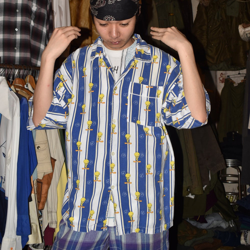 Y2K Looney Tunes "Tweety" ストライプ パジャマシャツ 260714H