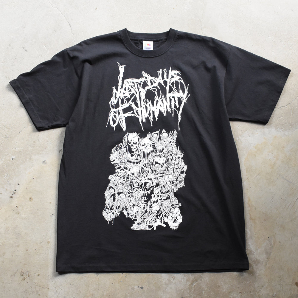 デッドストック！ Last Days of Humanity "Skulls Collage" Tシャツ 250916