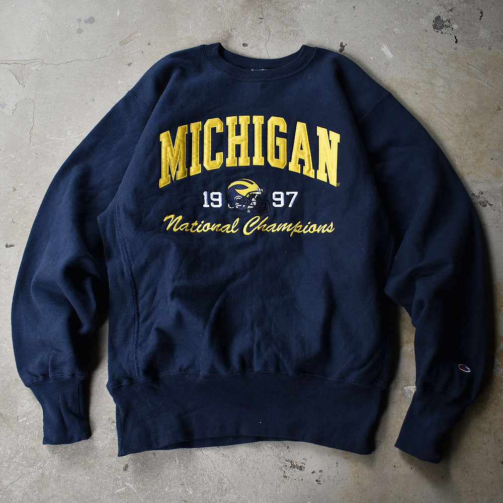 90's　Champion/チャンピオン “Michigan Wolverines” ワッペン刺繍ロゴ RWスウェット　221026