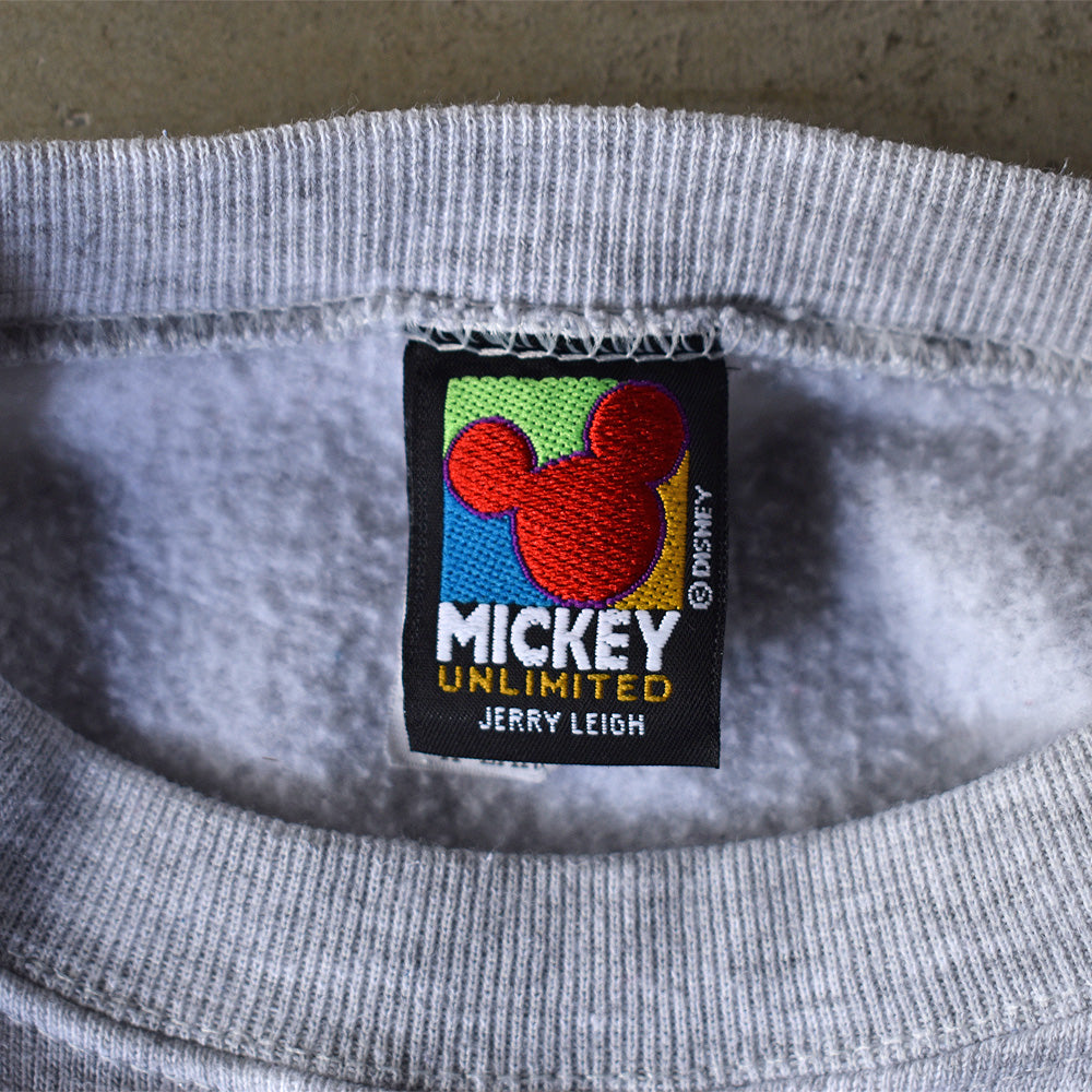 90's　Disney/ディズニー “Mickey & Friends” スウェット　221025