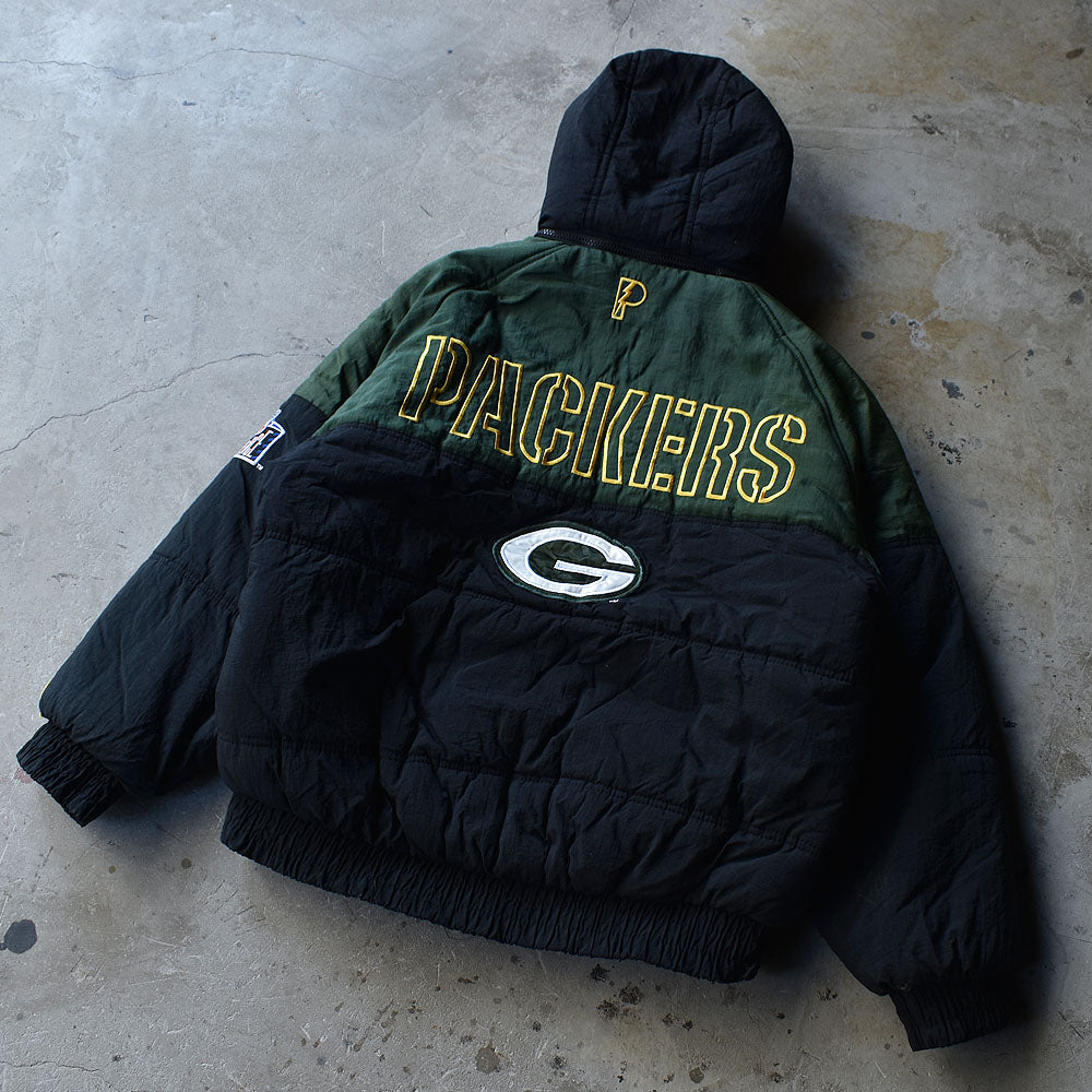 グリーンベイ　パッカーズ　ナイロンジャケット　Green Bay Packersused