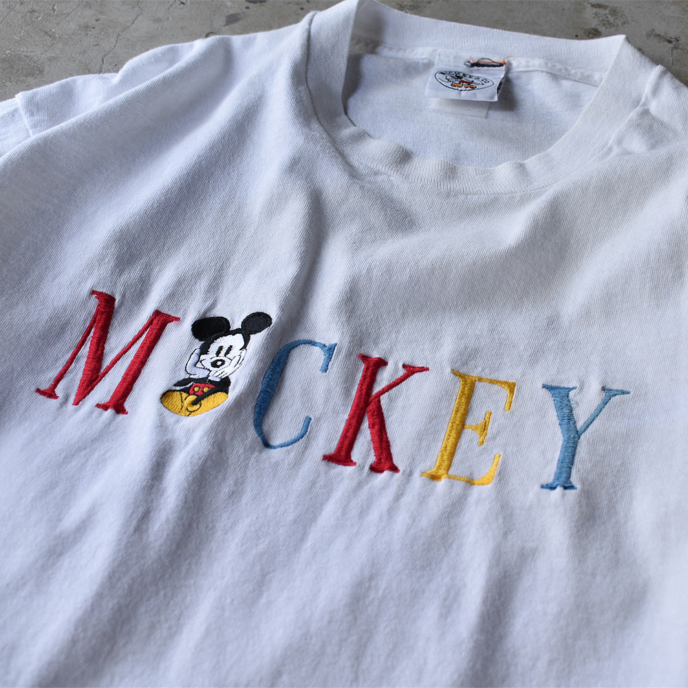 90’s　Disney/ディズニー ”Mickey” 刺繍 Tee　220710
