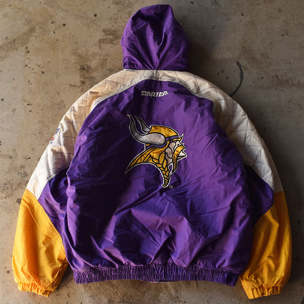 90's　STARTER/スターター "NFL Minnesota Vikings/ミネソタ・バイキングス" 中綿入り フード ナイロンプルオーバー　221215