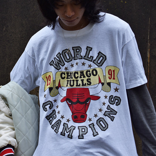 90's　NBA Chicago Bulls/シカゴ・ブルズ “1991 World champions” Tシャツ　USA製　230325